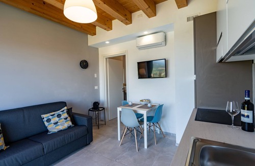 Diano d'Alba Apartment | ONE BEDROOM HOLIDAY FLAT WITH VIEW
