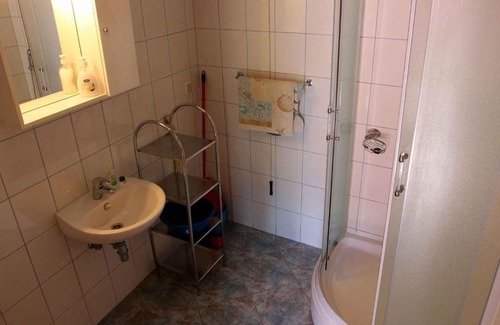 Povile House | One-Bedroom Holiday Home in Povile I