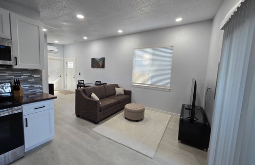 Carver House | One bedroom house