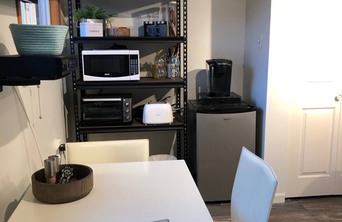 West Vancouver Apartment | One Bedroom in West Vancouver