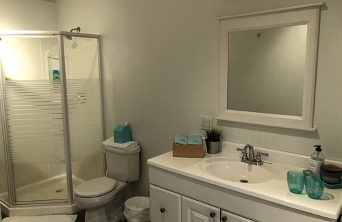 West Vancouver Apartment | One Bedroom in West Vancouver