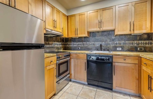Tahoe Meadows Resort | ONE BEDROOM LAKE VIEW@Hilton Vacation Club Lake Tahoe Resort Sout