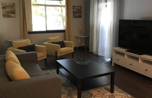 Valencia Condo | One bedroom luxury condominium
