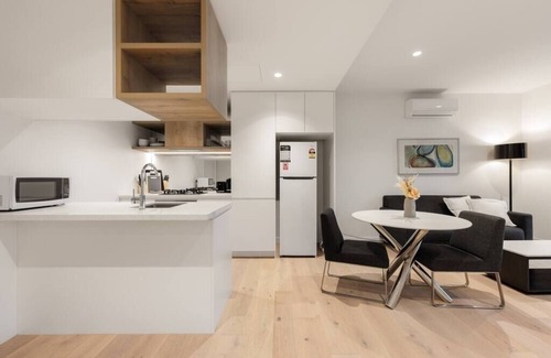 South Melbourne Apartment | One-bedroom Modern Apartment in South Melbourne