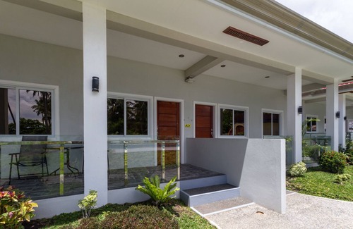 Zamboanguita Apartment | One bedroom Oceanfront Apartment by Green Turtle Residences.