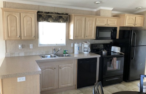 North Fort Myers Cottage | One Bedroom/One Bathroom Spacious Cottage