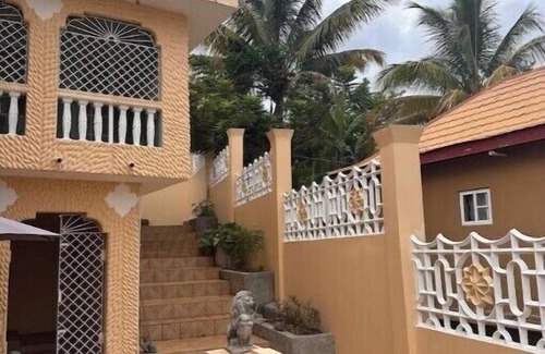 Mandeville House | One bedroom, One bath Apartment