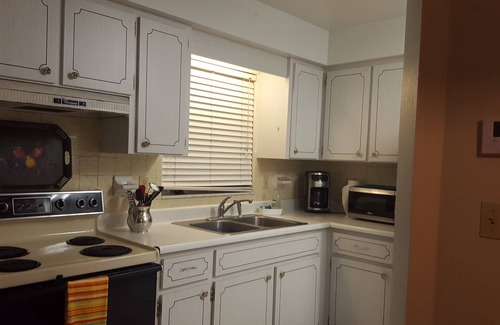 Sebring Apartment | One Bedroom One bath in town