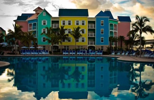 Paradise Island Condo | One bedroom Premium~ Unlimited Atlantis access at Harbourside!
