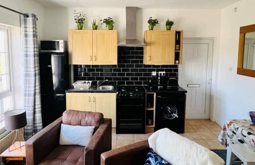 Blessington Condo | One Bedroom Self-Contained Apartment. (King or Twin)