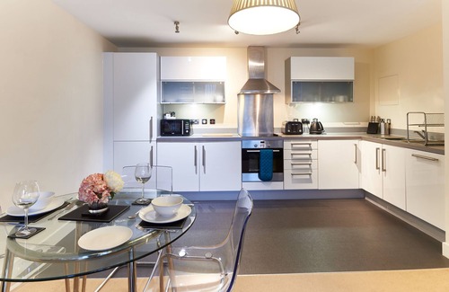 Central Milton Keynes Apartment | One Bedroom Serviced Apartment in Vizion, Central Milton Keynes