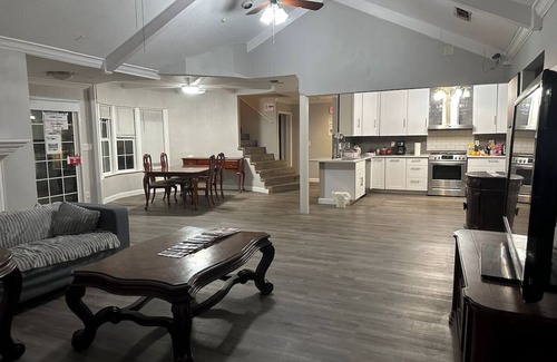 North Richland Hills House | One bedroom, shared bathroom, private entrance