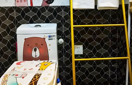Hohhot Apartment | One Bedroom Studio Apartment in Hohhot CBD CITYMALL King Size Bed