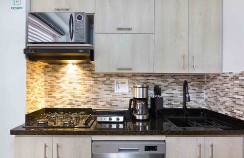 Medellin Apartment | One bedroom with Balcony ac and security hot tub Poblado