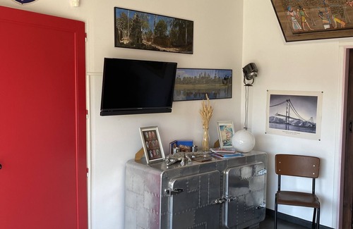 Marguerittes House | One bedroom with private bathroom. Charm and tranquility