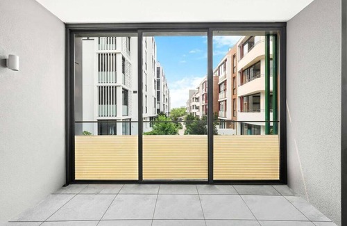 Chatswood CBD Apartment | One Bedroom with Roof Top Pool