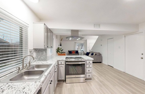 Garland House | One guest - Comfy Single Private Bedroom - Fast Wi-Fi, Ideal Location