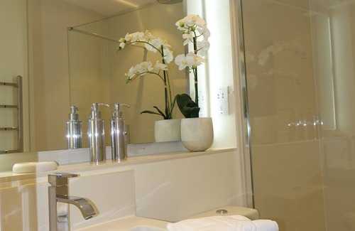 Newport Hotel | One Holyrood Hotel