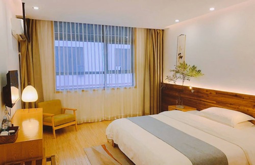 Wulingyuan Bed & Breakfast | One House