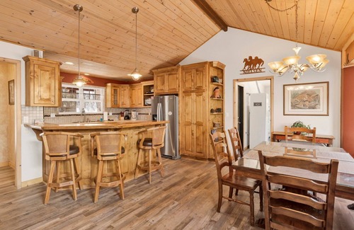 Woodlands Cabin | One Hundred Pines Ranch at Big Bear Lake