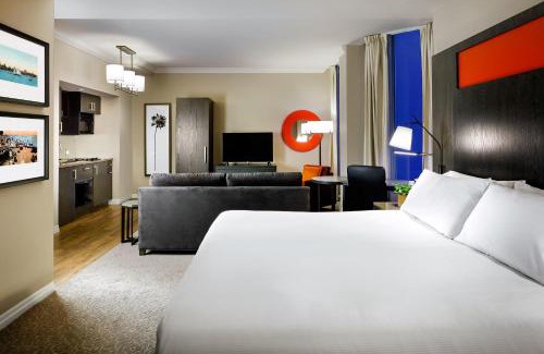 Financial District Hotel | One King West Hotel and Residence