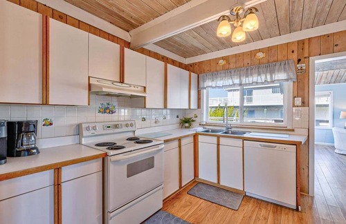 Sandbridge House | One Last Ride | Oceanfront | Dog Friendly