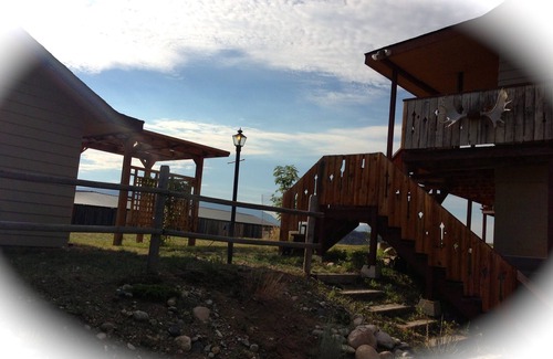 Ennis Cabin | One- Man- Fisherman Cabin