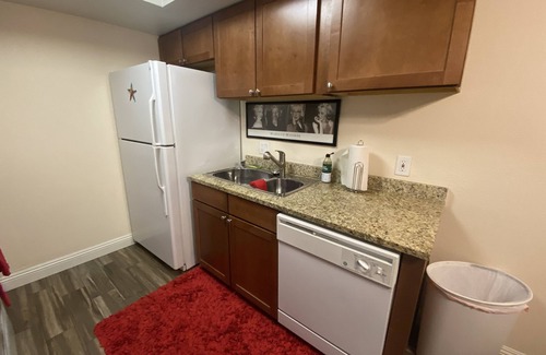 Las Vegas Condo | One Mile to Strip!