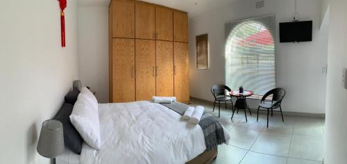 Bayswater House | One More Nap Self Catering