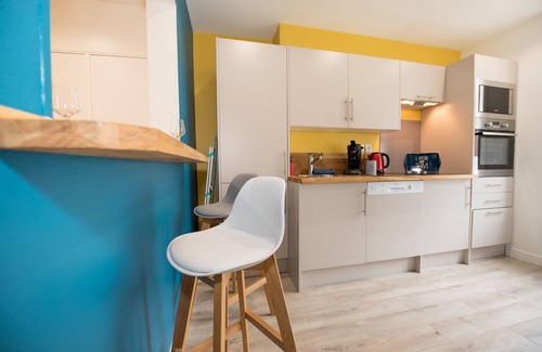 Anatole France Danton Apartment | One night in Le Havre (Franklin)