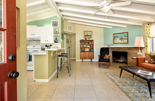 La Quinta Cove House | One of a kind secluded and stylish MCM desert bungalow on three lots, high up in the La Quinta Cove.