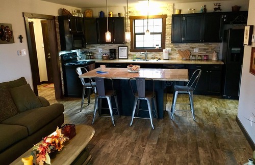 Tuskahoma Cabin | One of the Best You’ll Find! Peace & Quiet - Comfort & Charm;