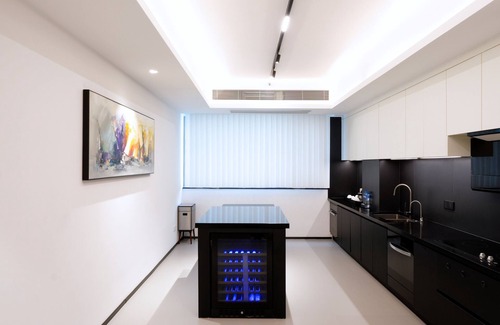 Vientiane Hotel | One Riviera Hotel and Residences