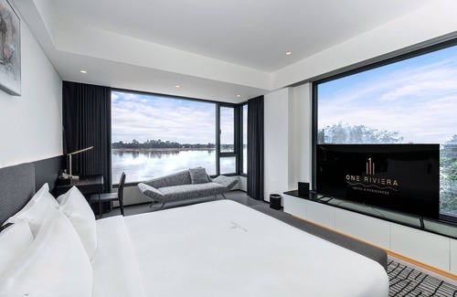Vientiane Hotel | One Riviera Hotel and Residences