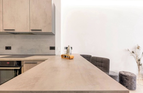 Bolzano Apartment | One-room Apartment '103 Palazzo Cavour' with Wi-Fi and Air Conditioning