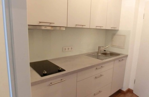 Safferstetten Apartment | One-room apartment (30 sqm) with covered south-facing balcony