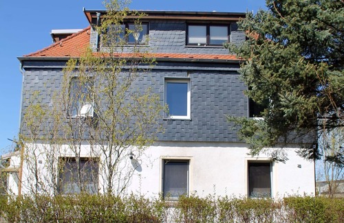 Droyßig Apartment | One-room apartment with separate entrance
