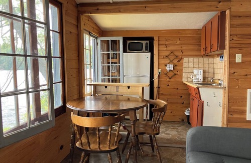 Minden Cabin | One room cabin, kitchenette, king bed, washroom with shower