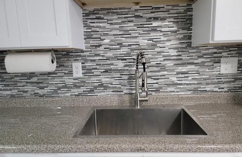 Hartford House | One room for rent shared bathroom and kitchen