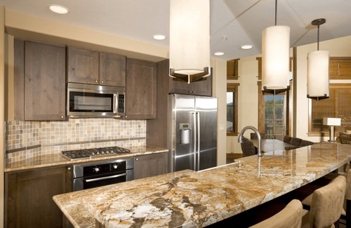 Peak 8 Resort | One Ski Hill Place, A RockResort