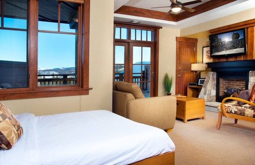 Peak 8 Resort | One Ski Hill Place, A RockResort
