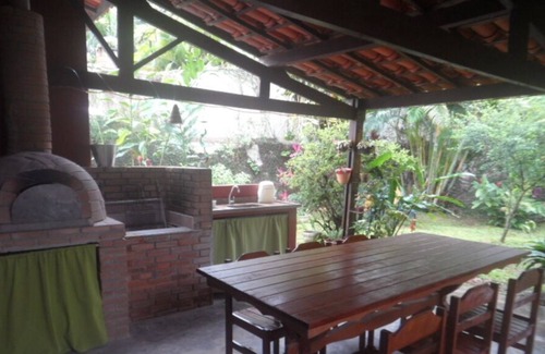 Praia de Barequecaba House | One-story house with 3 bedrooms in Barequeçaba.