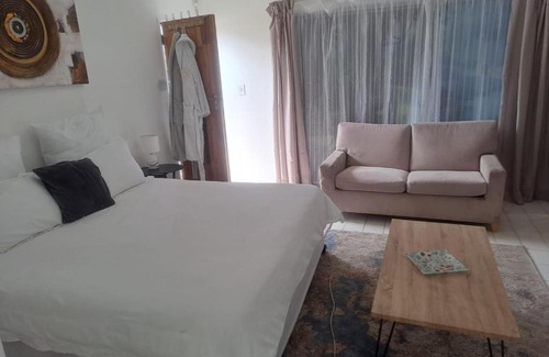 Greater Johannesburg Metropolitan Area House | One Three 9ine Boutique Guesthouse