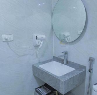 Tay Ho Hotel | One Villa 4 Hotel