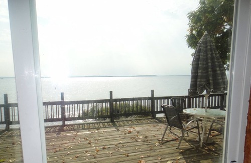 Constantia House | Oneida Lake-Private sleeps six brand new ac in brms - 20 MILES N OF SYRACUSE