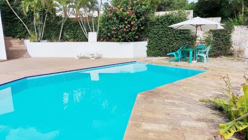 Parafuso House | ONJAU0100 - Village pertinho da praia de Jauá