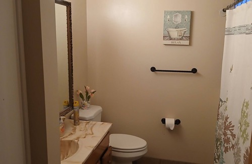 West Valley City House | Only 1-bedroom Home in West Valley with WiFi, minutes to mall & Airport