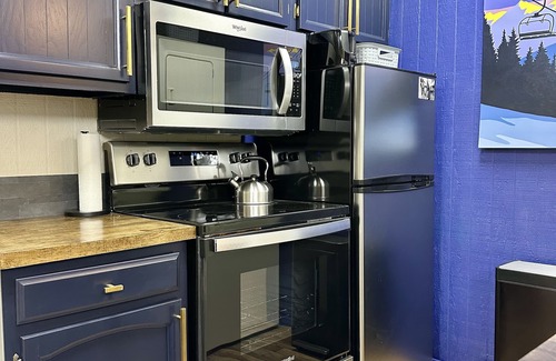 Angel Fire Condo | Only 2 Blocks from Resort Base! 2b-2ba-Fully Remodeled ⛷️