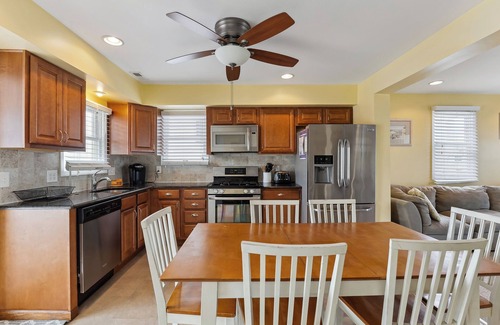 Sea Isle City House | Only 200 feet to the beach!