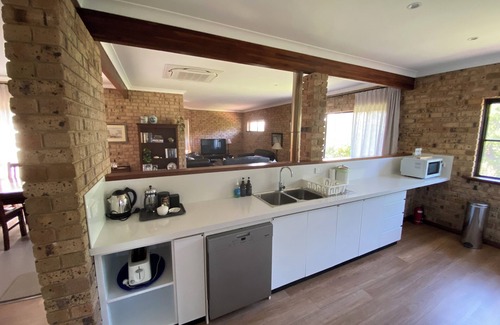 Witchcliffe House | Only 200m from the main swimming beach of Augusta